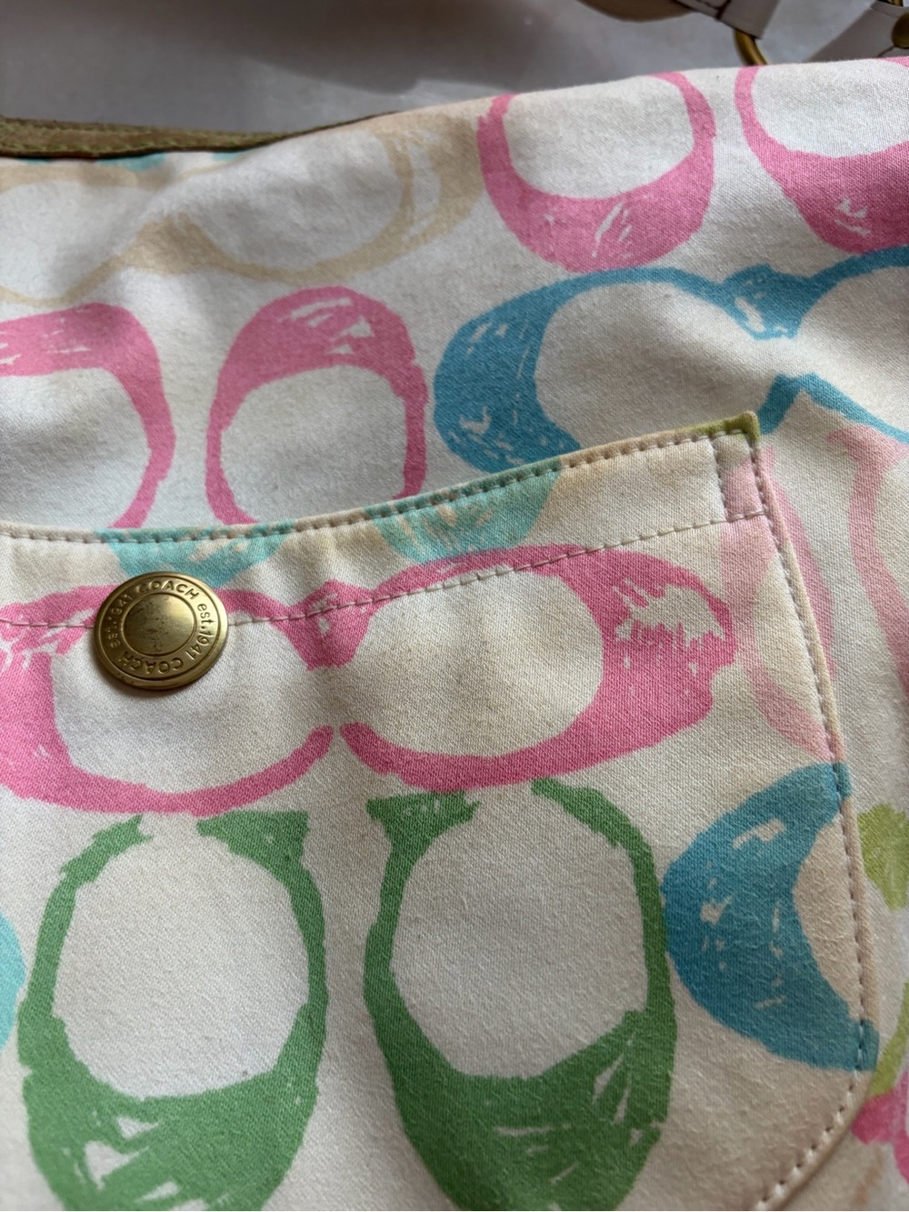 Vintage Coach Multicolor Signature Circle Print Hobo Bag - Pastel colors - Picture 9 of 13